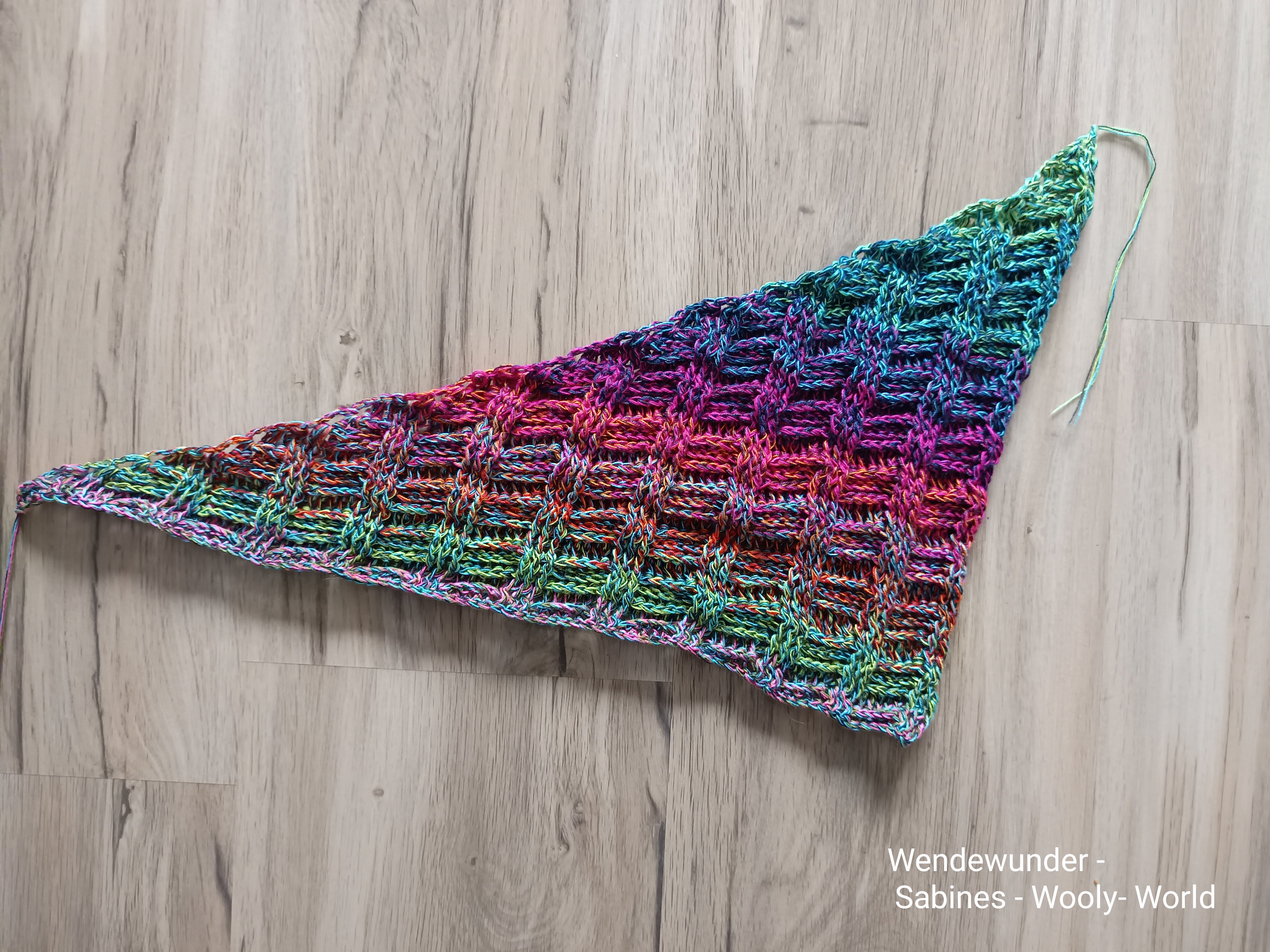 Entschärfte Farbbombe – Bobbling Entschärfte Farbbombe – Bobbling